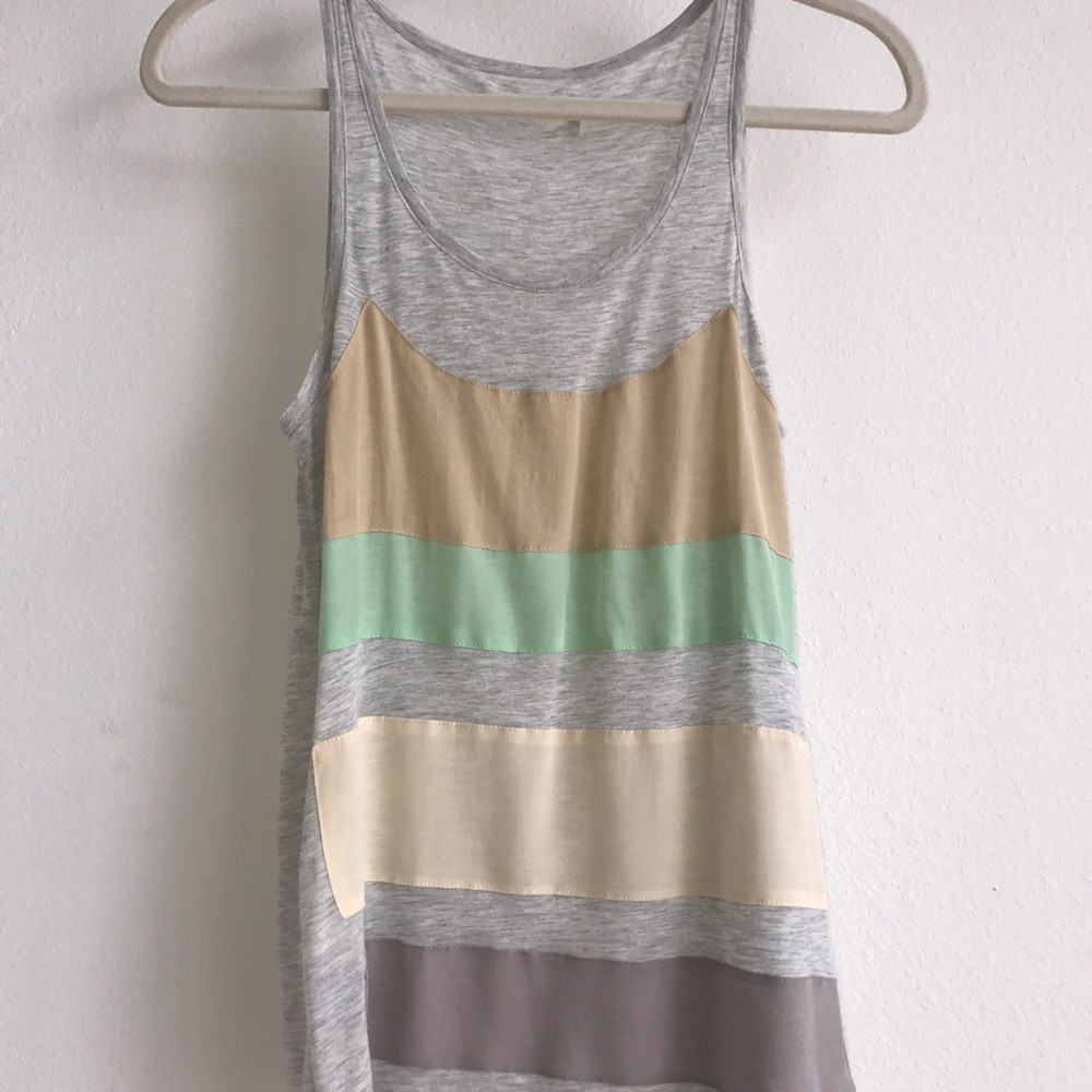 Hi-Line Crop Top - Picture 2 of 5